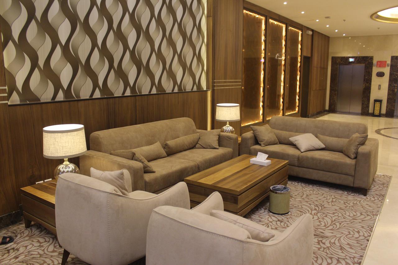 Arcadia Suites Hotel 2*