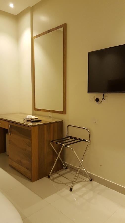 Arcadia Suites Hotel
