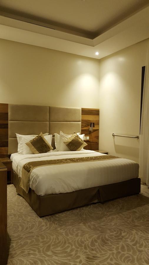 Arcadia Suites 2*